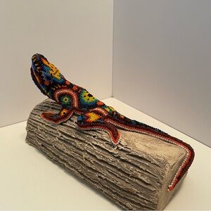 Hand Beaded Huichol Mexican Folk Art Iguana Lizard on Ceramic Log